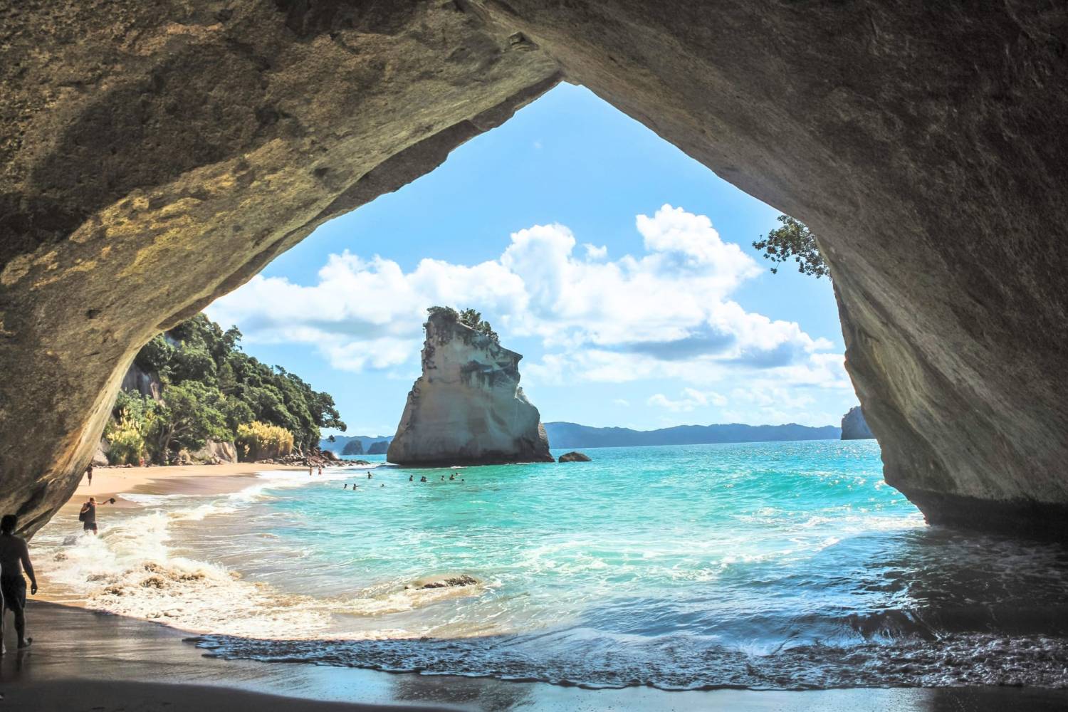 Cathedral Cove and Te Hoho Rock, Coromandel (Pure Discoveries)